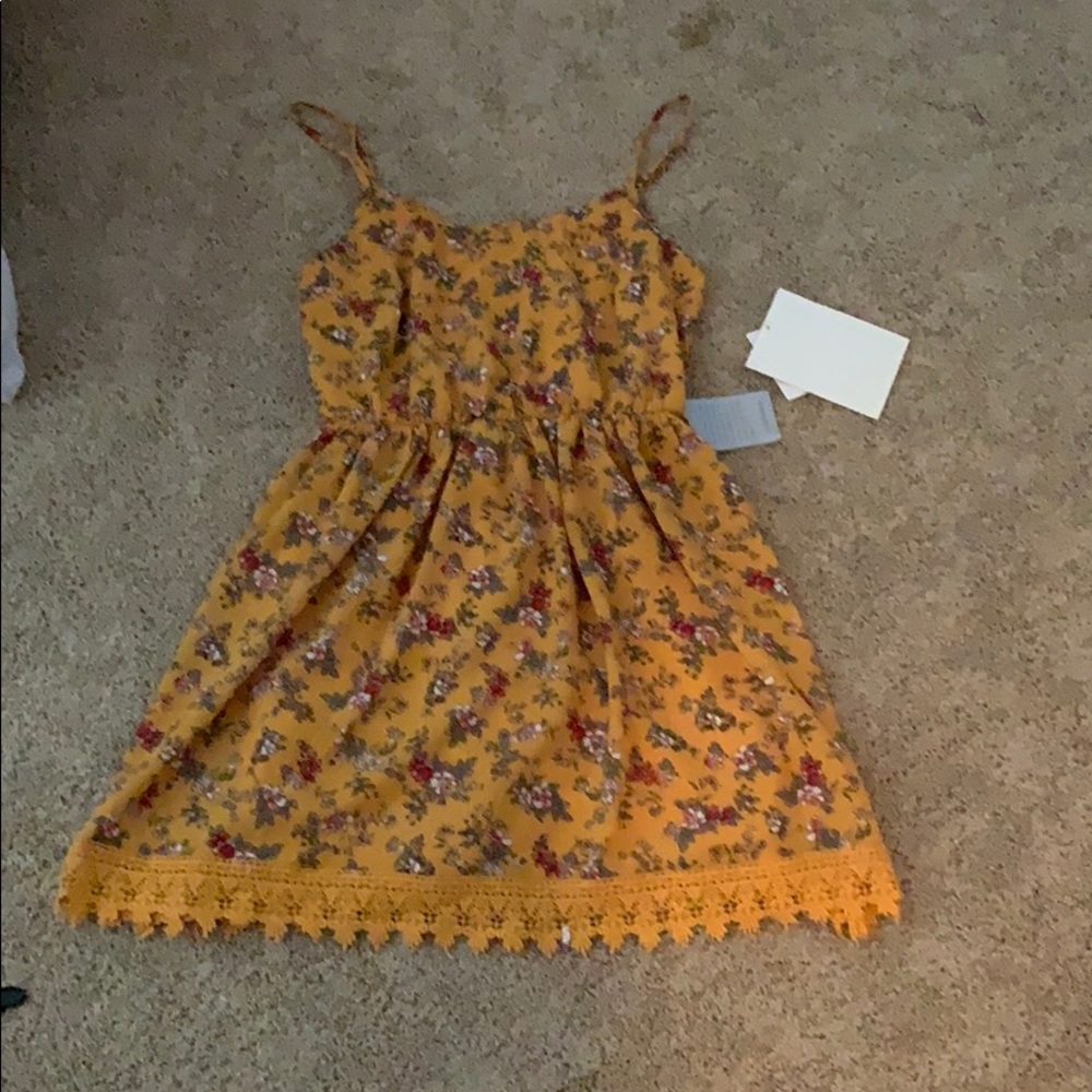 Yellow/ orangeish dress